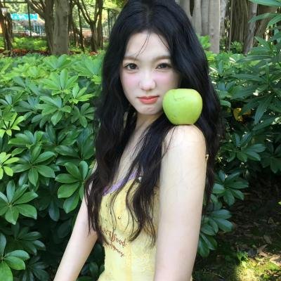 冰属性男子与酷酷女同事